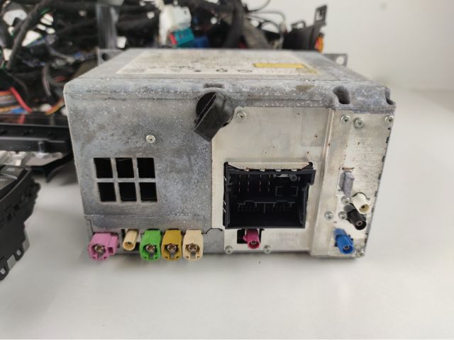 bontott BMW 3 F30-F35 Navigációs Fejegység