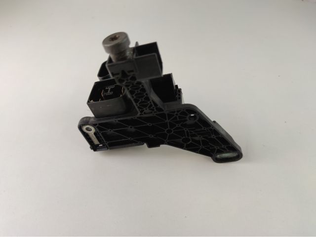 bontott BMW 3 F30-F35 Pozitív Kábel Elosztó