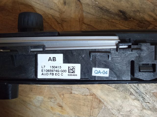 bontott BMW 3 F30-F35 Rádió / CD Kapcsoló