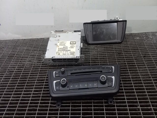 bontott BMW 3 F30-F35 Rádió / CD