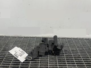 bontott BMW 3 F30-F35 Relé