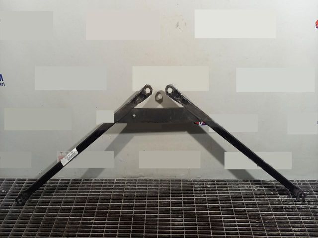 bontott BMW 3 F30-F35 Tartó Bak