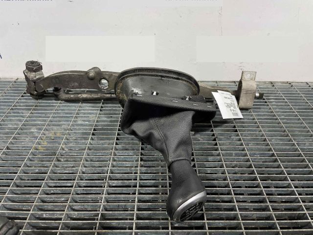 bontott BMW 3 F30-F35 Váltógomb