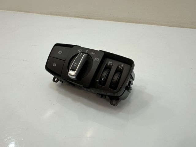 bontott BMW 3 F30-F35 Világítás Kapcsoló