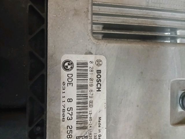bontott BMW 3 F31 Motorvezérlő