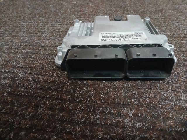 bontott BMW 3 F31 Motorvezérlő