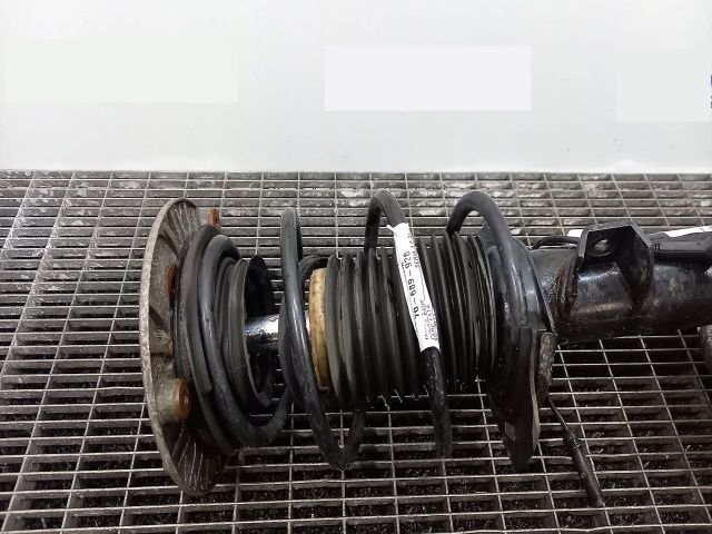 bontott BMW 3 F31 Első Rugó