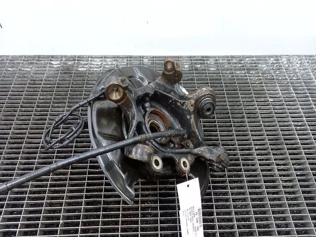 bontott BMW 3 F31 Jobb hátsó Csonkállvány