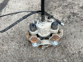 bontott BMW 3 F31 Jobb hátsó Féknyereg Munkahengerrel