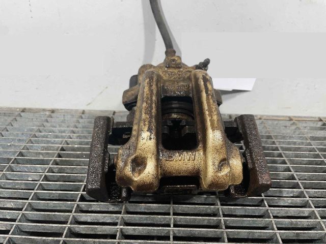 bontott BMW 3 F31 Bal hátsó Féknyereg Munkahengerrel