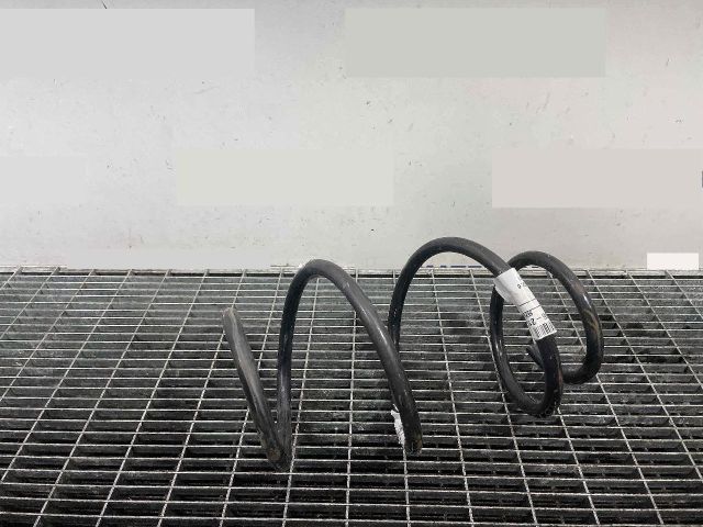 bontott BMW 3 F31 Első Rugó