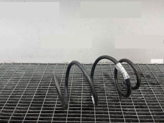 bontott BMW 3 F31 Első Rugó