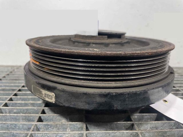 bontott BMW 3 F31 Főtengely Szíjtárcsa