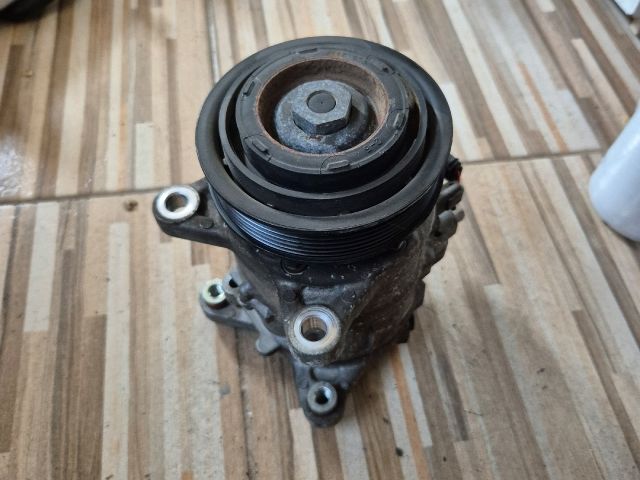 bontott BMW 3 F31 Klímakompresszor