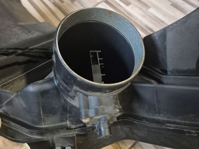 bontott BMW 3 F31 Légszűrő Ház