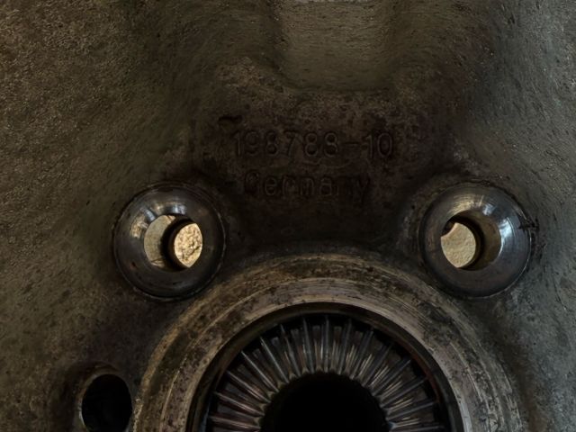 bontott BMW 3 F31 Jobb első Csonkállvány Kerékaggyal