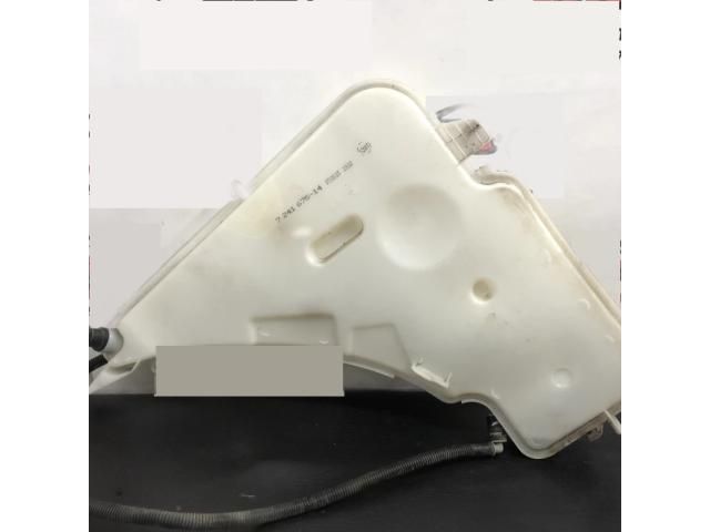 bontott BMW 3 F31 Ablakmosó Tartály