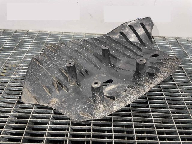 bontott BMW 3 F31 Alsó Motorburkolat