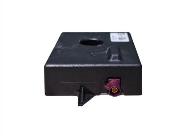 bontott BMW 3 F31 Antenna Erősítő