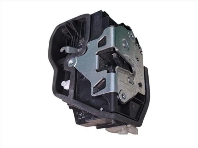 bontott BMW 3 F31 Bal első Ajtózár