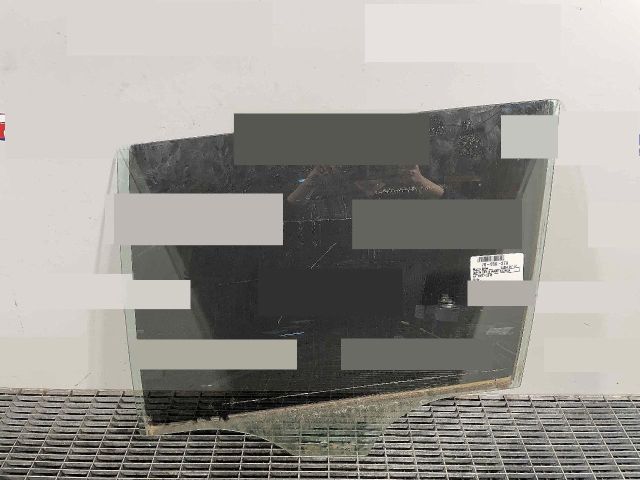 bontott BMW 3 F31 Bal hátsó Ablak