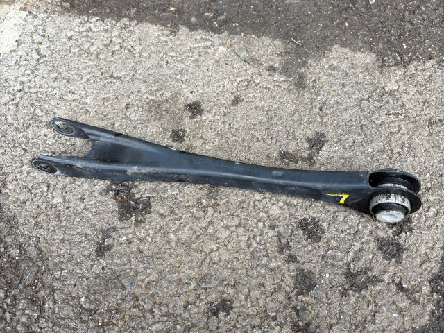 bontott BMW 3 F31 Bal hátsó Alsó Hátsó Lengőkar