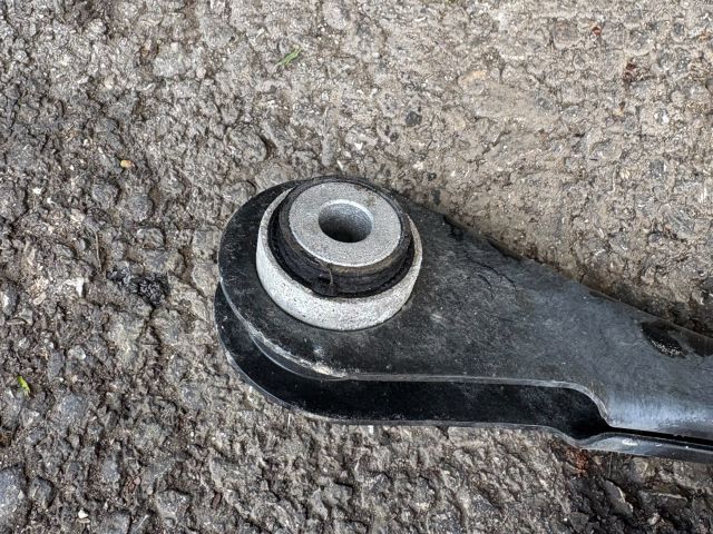 bontott BMW 3 F31 Bal hátsó Felső Lengőkar