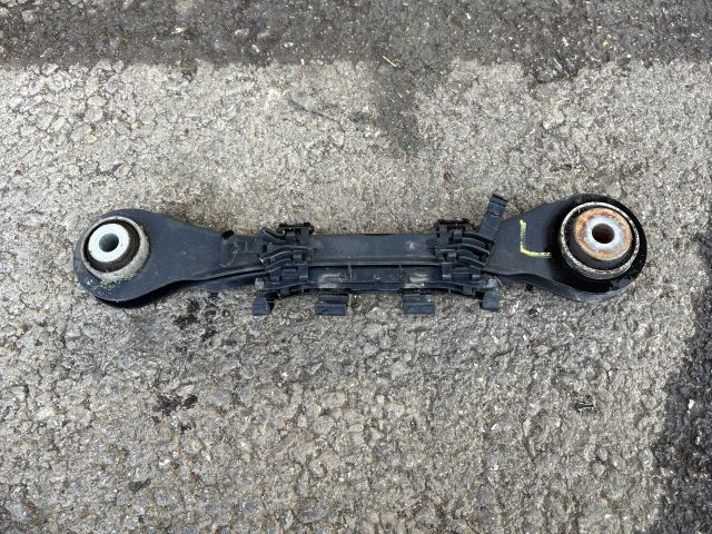 bontott BMW 3 F31 Bal hátsó Felső Lengőkar