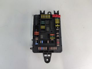 bontott BMW 3 F31 Biztosítéktábla Utastér