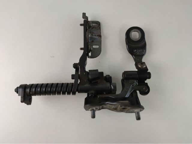 bontott BMW 3 F31 Csomagtérajtó Bal Zsanér