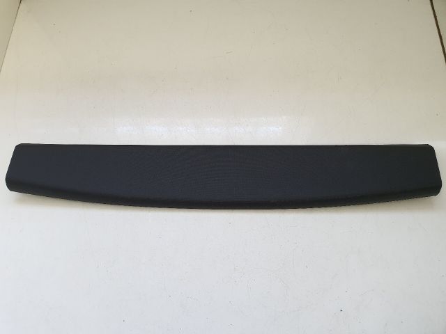 bontott BMW 3 F31 Csomagtérajtó Burkolat Felső