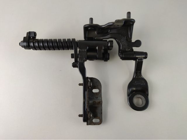 bontott BMW 3 F31 Csomagtérajtó Jobb Zsanér