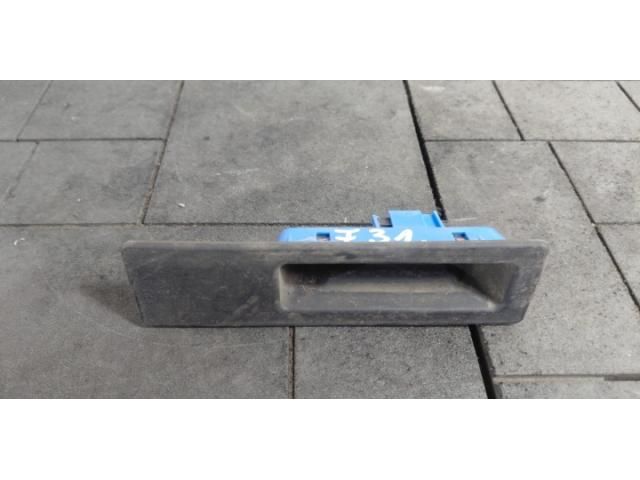 bontott BMW 3 F31 Csomagtérajtó Kilincs