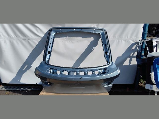 bontott BMW 3 F31 Csomagtérajtó (Üres lemez)