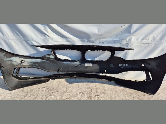 bontott BMW 3 F31 Első Lökhárító (Üresen)