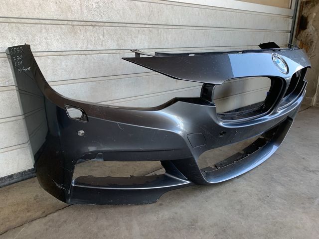 bontott BMW 3 F31 Első Lökhárító (Üresen)