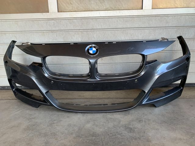 bontott BMW 3 F31 Első Lökhárító (Üresen)