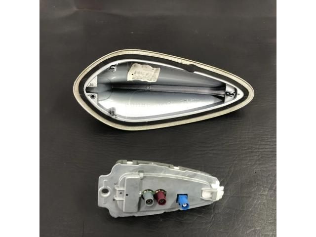 bontott BMW 3 F31 GPS Antenna