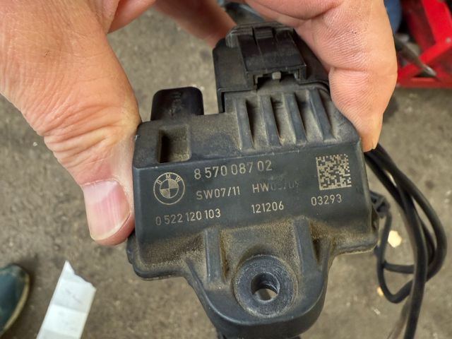 bontott BMW 3 F31 Izzító Relé