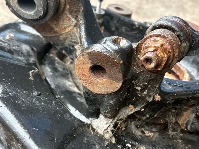 bontott BMW 3 F31 Jobb hátsó Csonkállvány Kerékaggyal