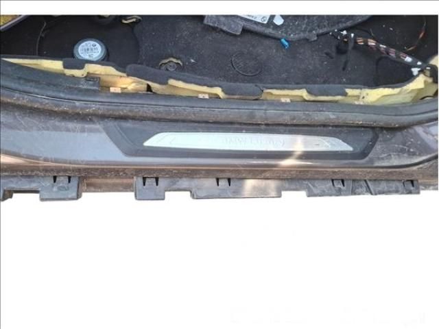 bontott BMW 3 F31 Jobb Küszöb