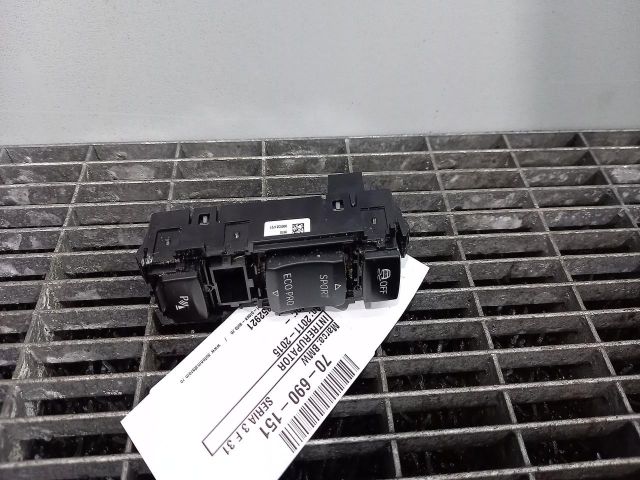 bontott BMW 3 F31 Kapcsoló (Magában)