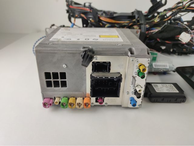 bontott BMW 3 F31 Navigációs Fejegység