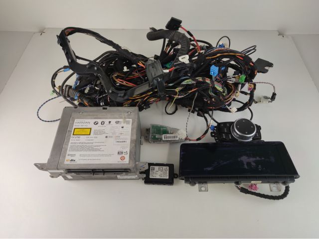 bontott BMW 3 F31 Navigációs Fejegység