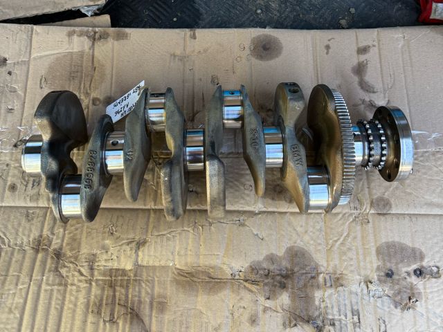 bontott BMW 3 G20-G80 Főtengely (Magában)