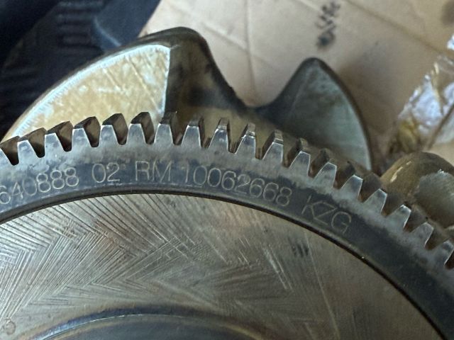 bontott BMW 3 G20-G80 Főtengely (Magában)