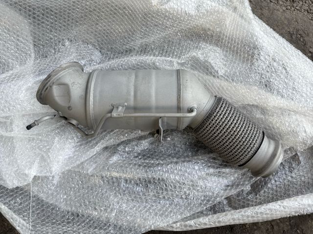 bontott BMW 3 G20-G80 Katalizátor