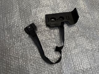 bontott BMW 3 G20-G80 Akkumulátor Leszorító