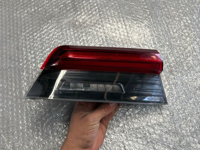 bontott BMW 3 G20-G80 Bal Belső Hátsó Lámpa