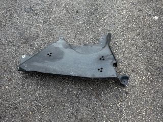 bontott BMW 3 G20-G80 Bal Fenéklemez